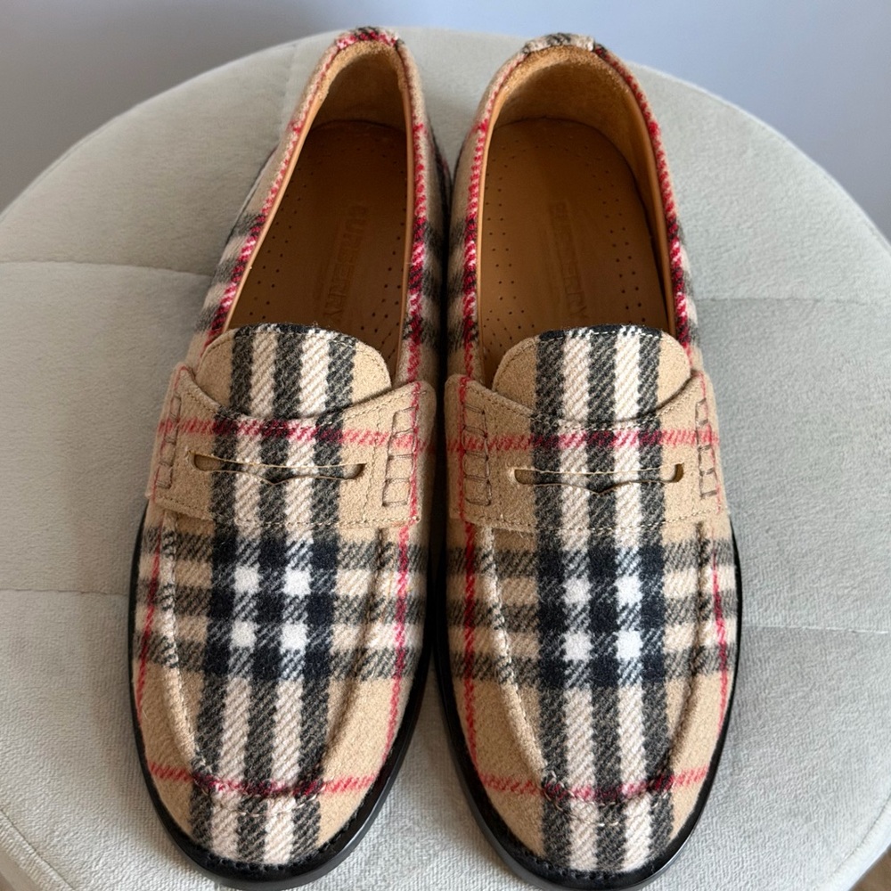 Burberry Check Loafers in Archive Beige